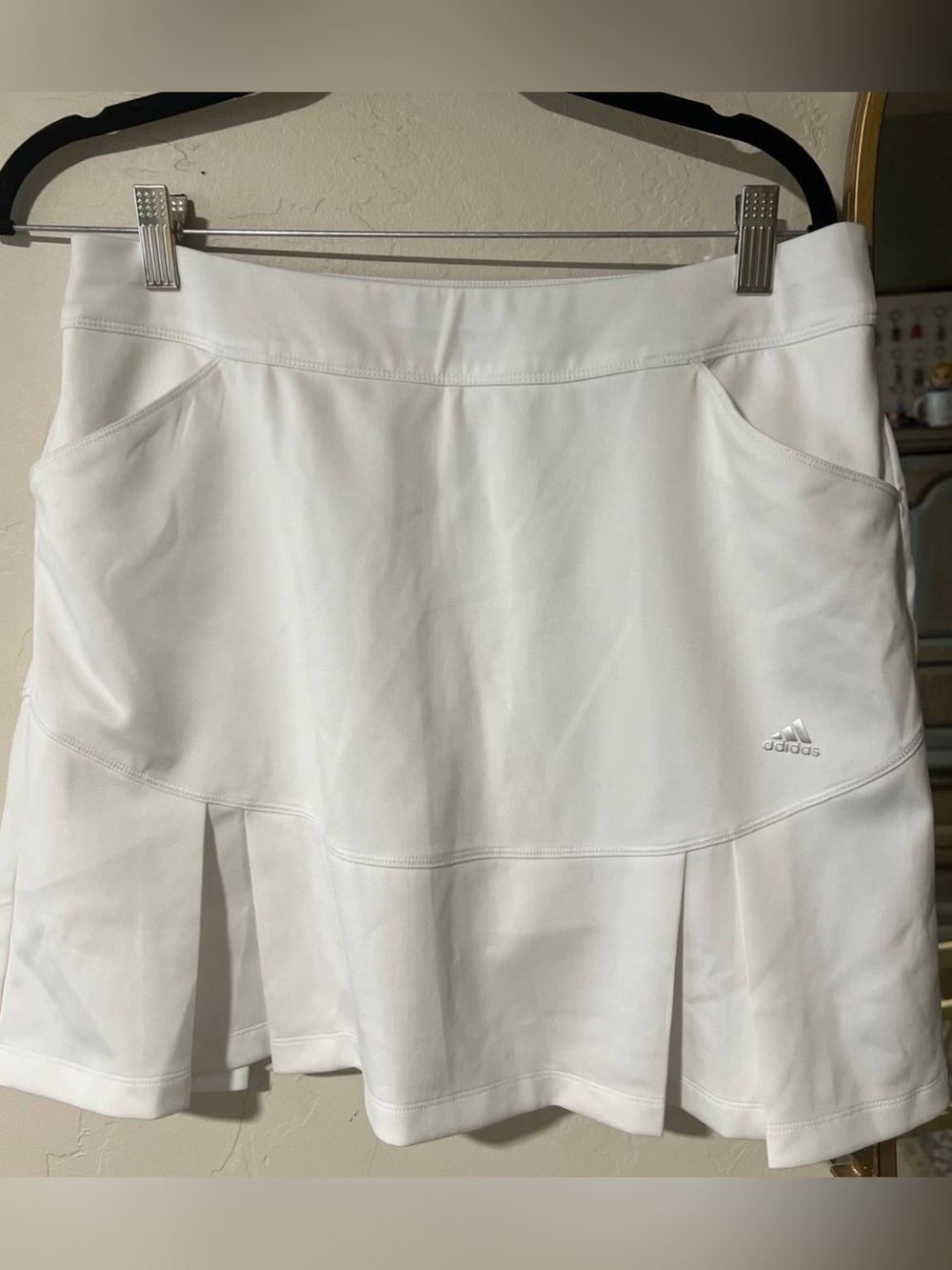 Adidas Women's Classic Sports White Pleated Tennis/Golf Skort Skirt Size Medium